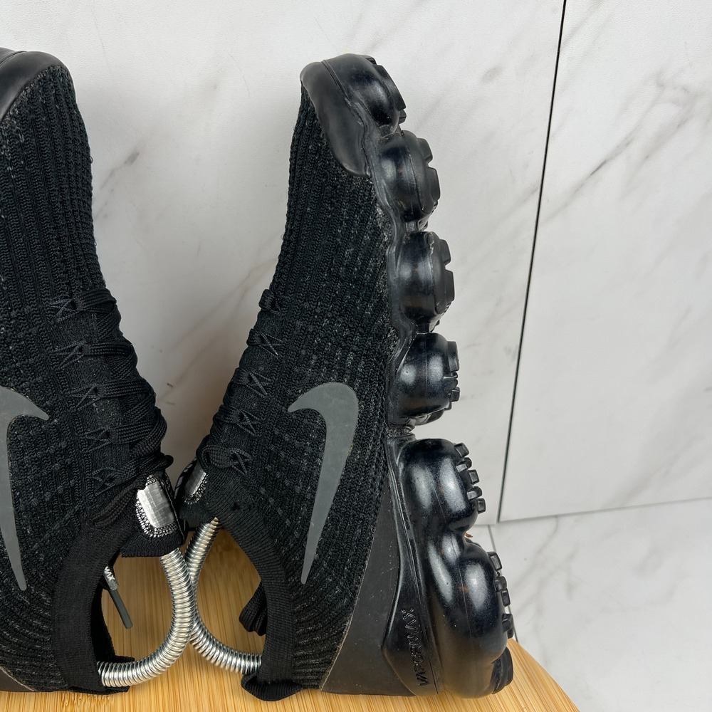 Nike Air Vapormax Flyknit 3 Womens Size 8 Triple Black Running Shoes AJ6910-002 - Picture 6 of 12